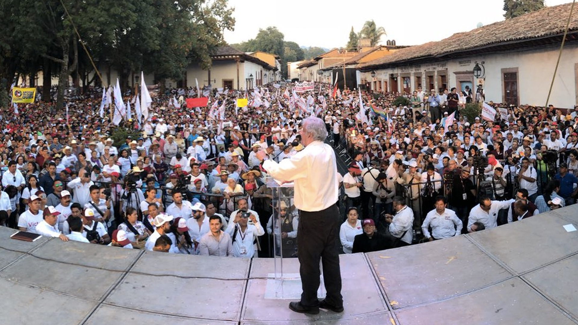 López Obrador aseguró que cuenta con plan para transición de poderes López Obrador aseguró que cuenta con plan para transición de poderes