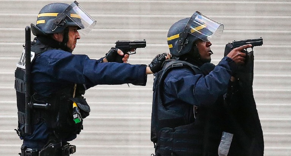 Aprehenden a tres por colocar bombas en trenes de Francia - aprehenden-a-tres-por-colocar-bombas-en-trenes-franceses