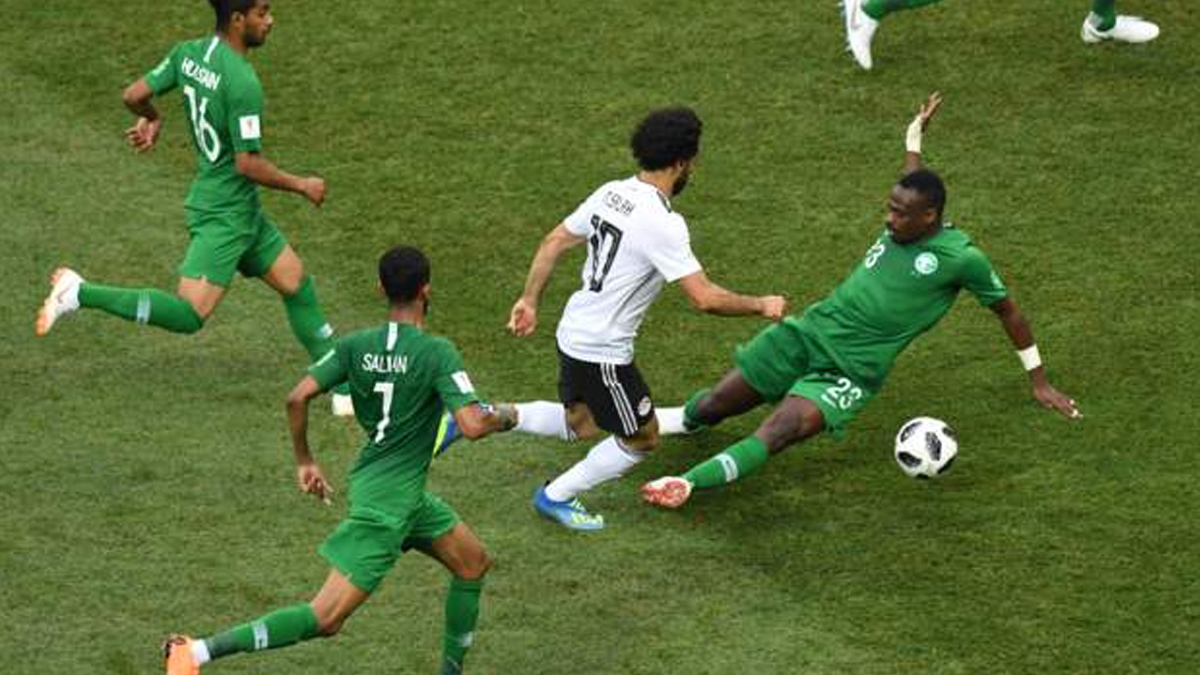Arabia Saudita sorprende y vence 2-1 a Egipto
