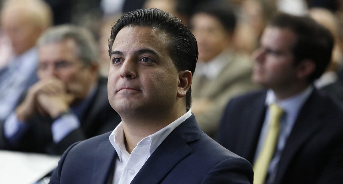 Zepeda anuncia que se quedará en la dirigencia del PAN