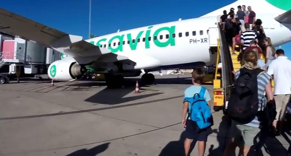 Vuelo aterriza de emergencia por olor de pasajero