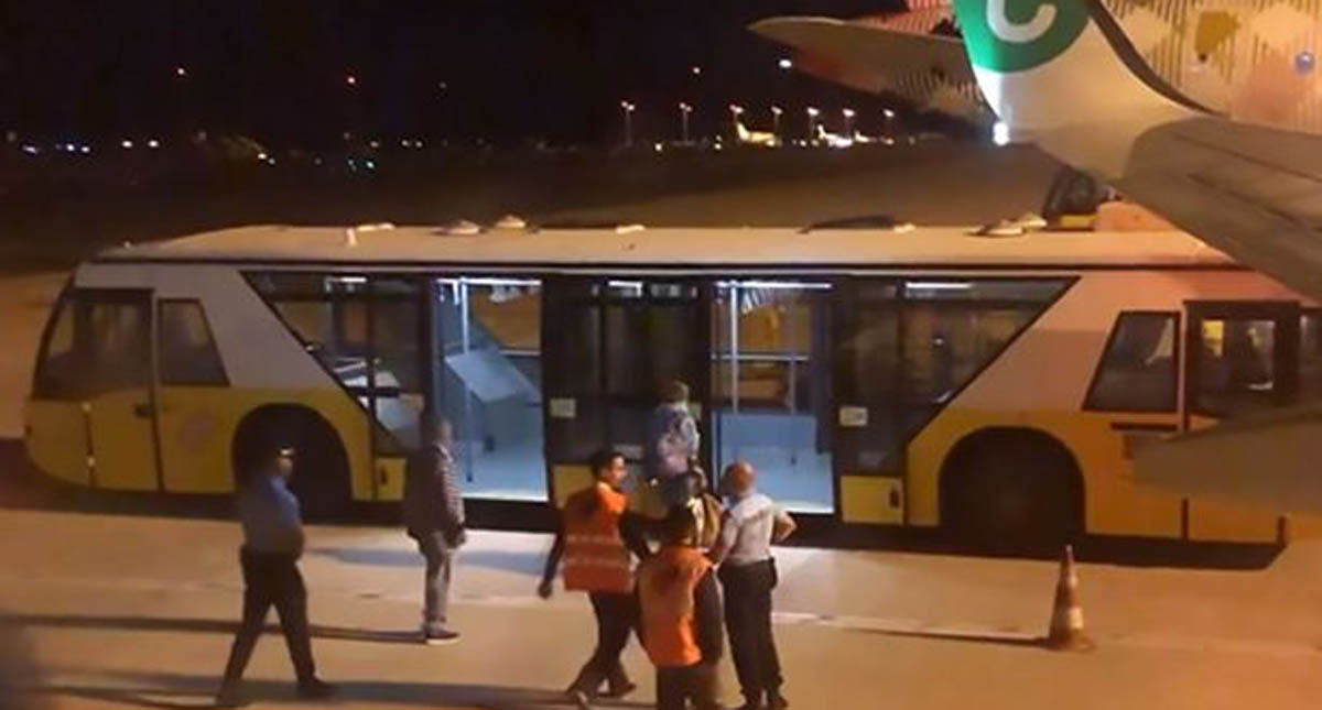 Vuelo aterriza de emergencia por olor de pasajero - aterrizan-vuelo-por-hedor-de-pasajero