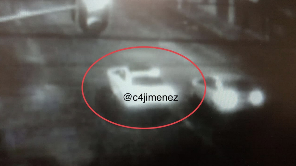 Hallan uno de los autos utilizados para abandonar descuartizados en Tlatelolco