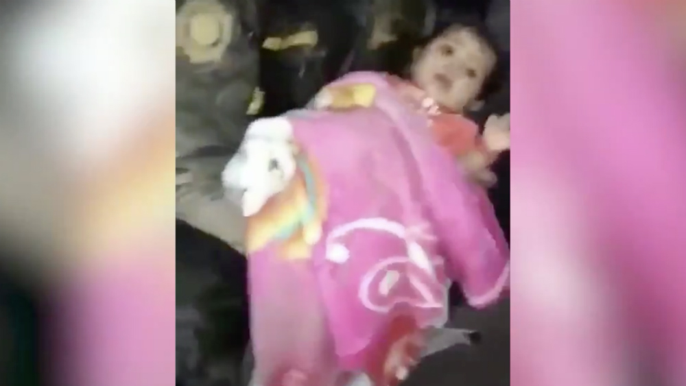 #Video Así rescataron a bebé tras erupción del Volcán de Fuego en Guatemala