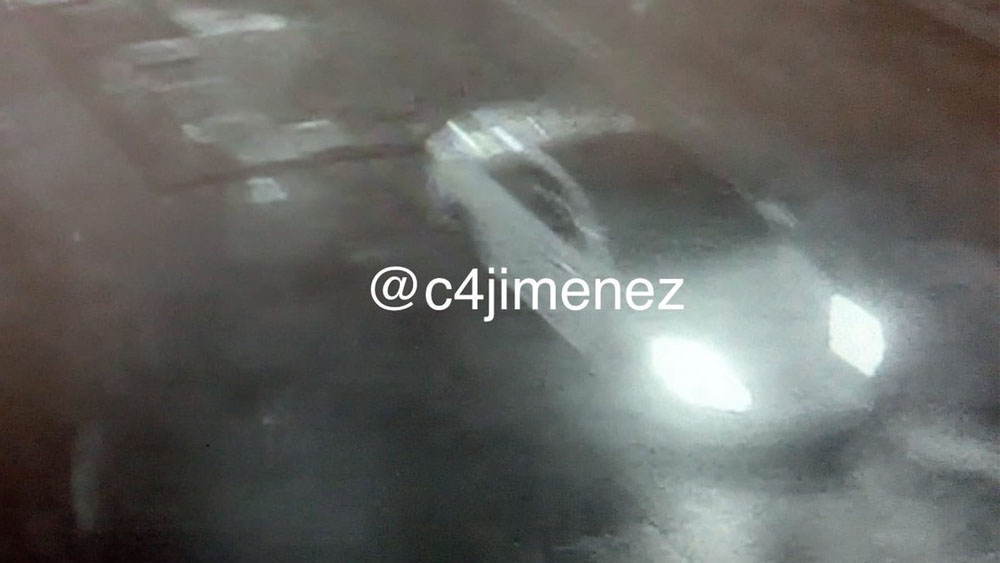 Captan auto del que arrojaron cuerpos desmembrados en Insurgentes