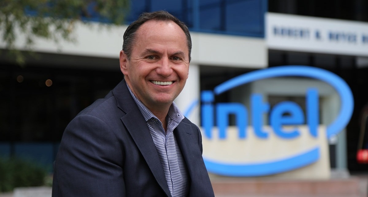 Renuncia CEO de Intel por violar política de la compañía - bob-swan-intel