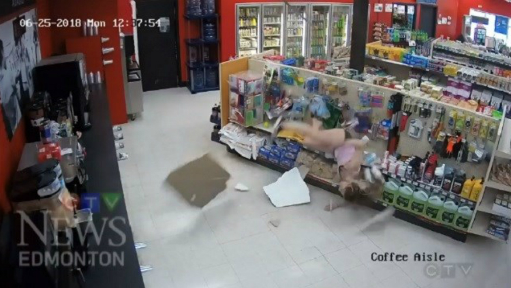 #Video Así fue el fallido intento de huida de dos sospechosos en Canadá