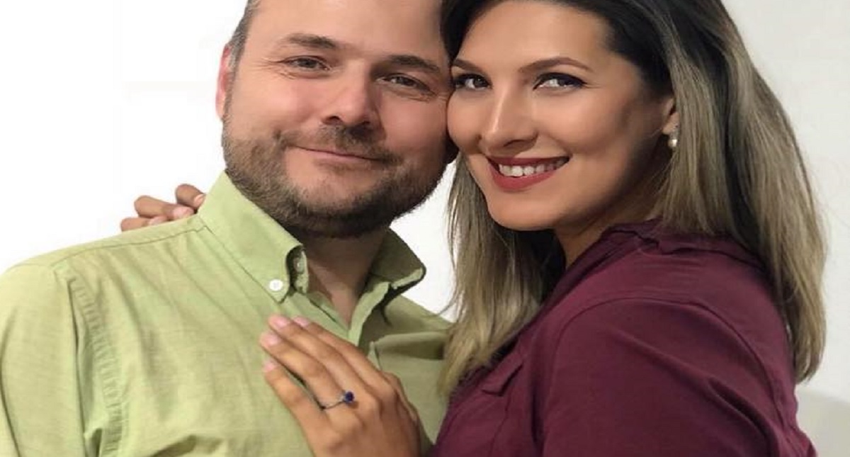 #Video Candidato propone matrimonio a conductora en vivo - candidato-propone-matrimonio-a-conductora-en-vivo