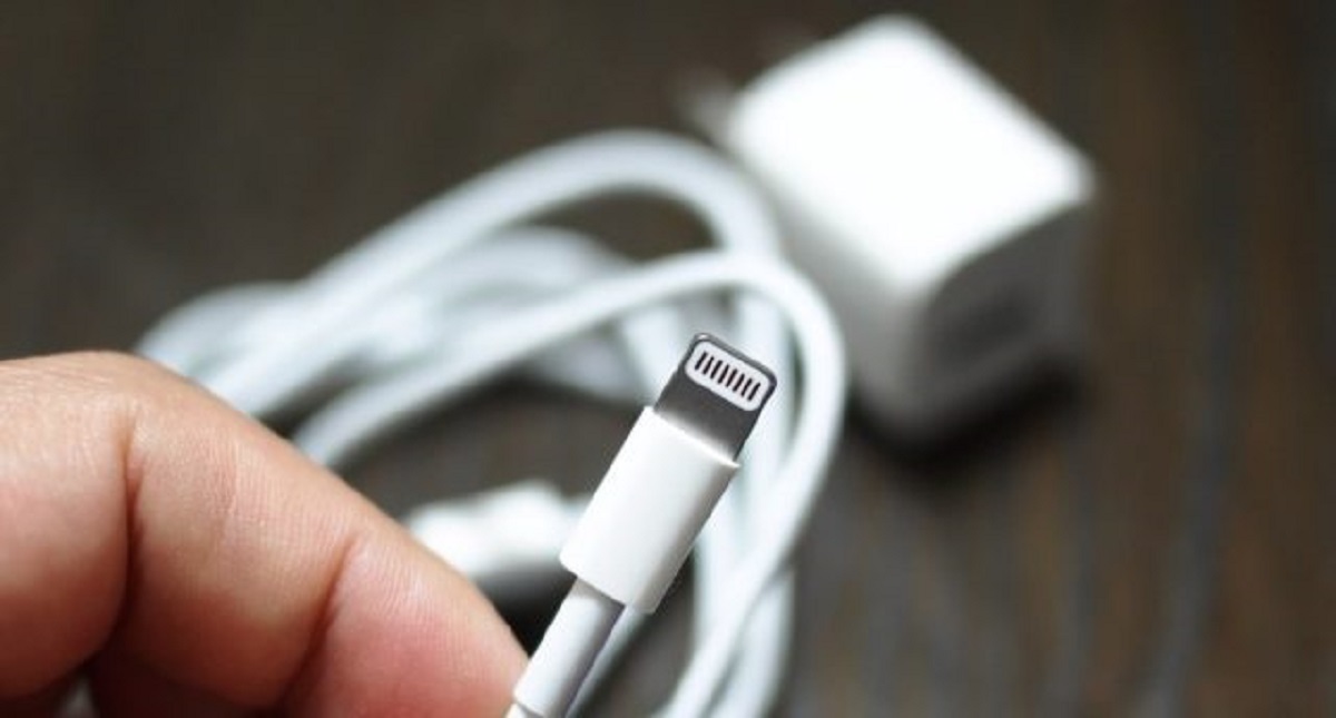 Actualización de iOS incluye bloqueo de USB