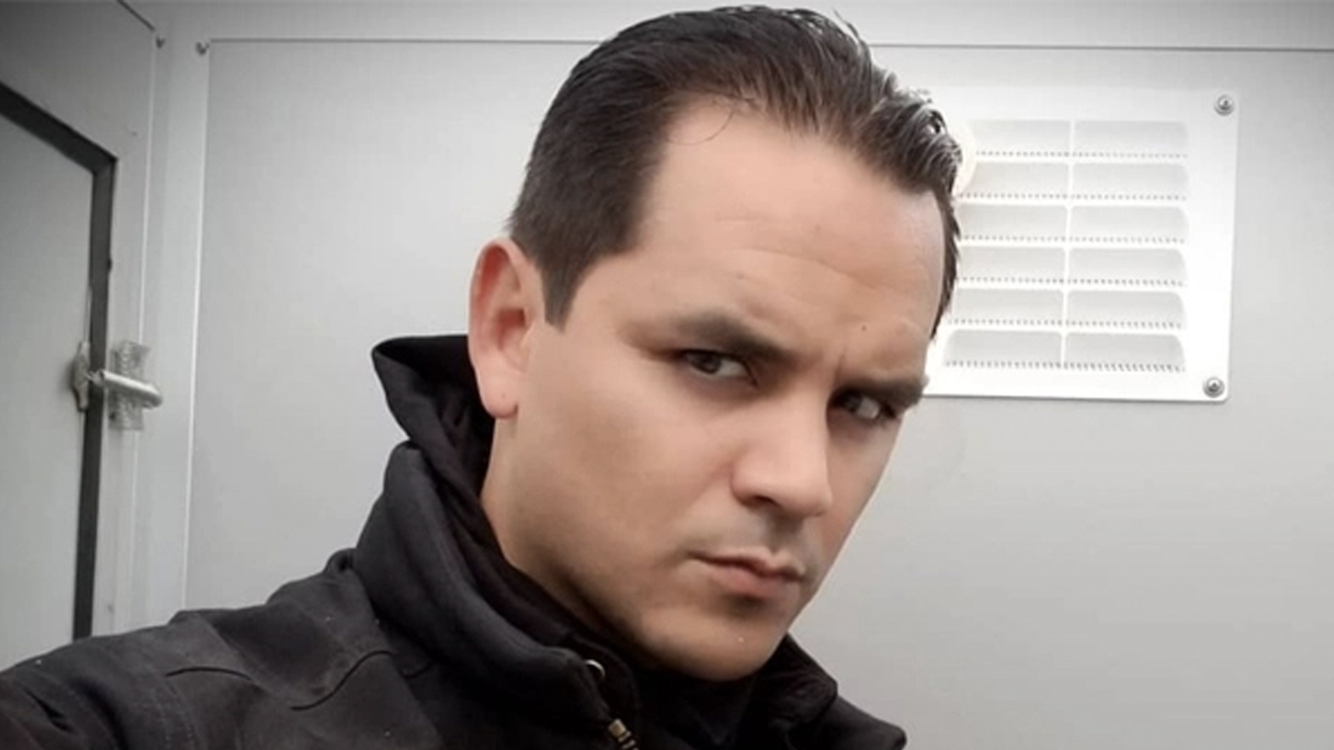 Carlos Lopez Jr., Actor de iCarly se suicida