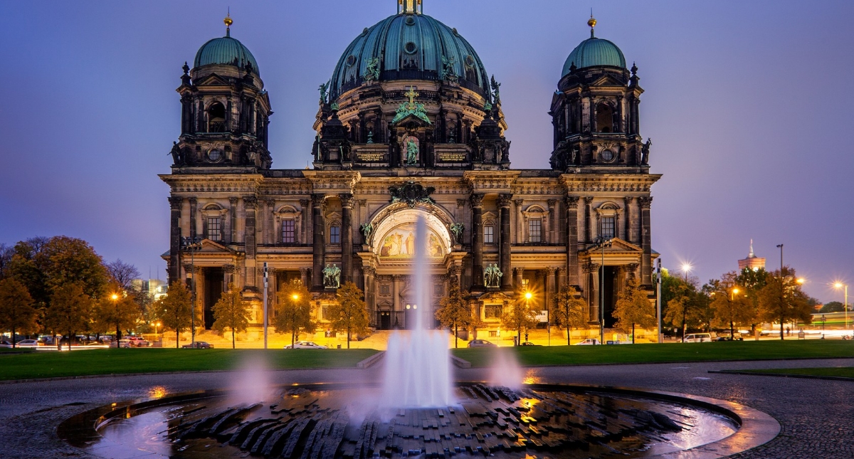 Policía dispara contra hombre en la Catedral de Berlín