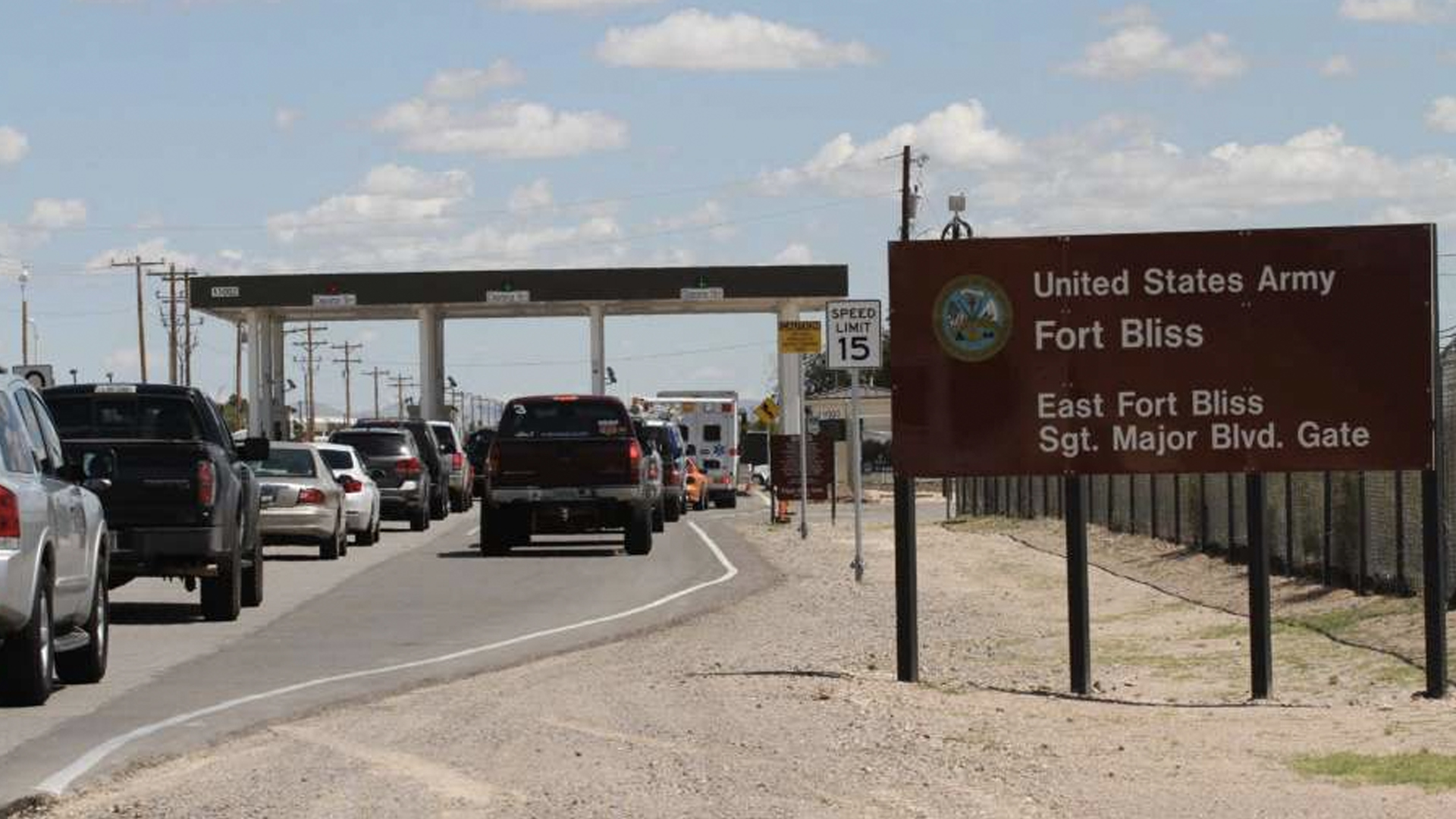 Departamento de Seguridad pidió 12 mil camas para migrantes