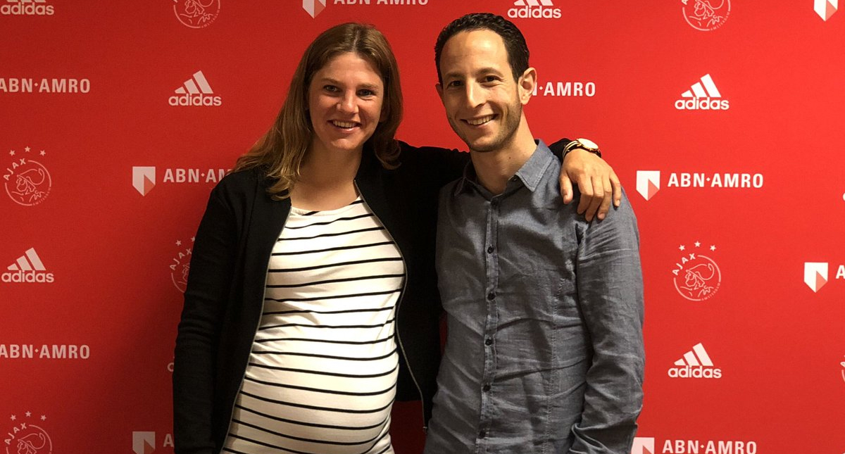 Ajax femenil renueva contrato a su delantera embarazada