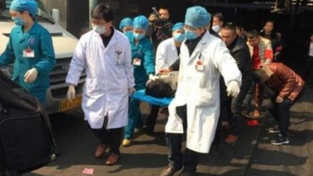 Choque deja 18 muertos y 14 heridos en China - china-accidente-autobus