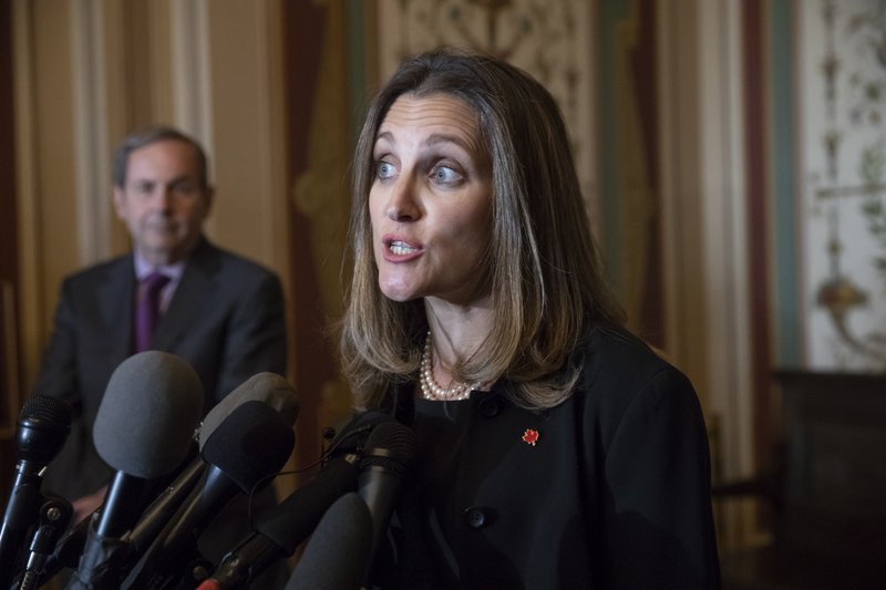 Canadá anuncia medidas de represalia contra EE.UU. por aranceles - chrystia-freeland