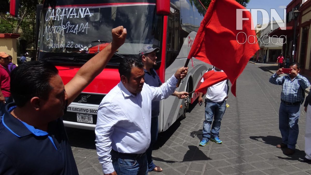 Maestros de la CNTE salen en caravana de Oaxaca a la CDMX - cnte-oaxaca-caravana-cdmx-2