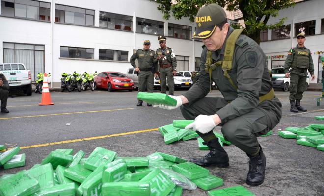Detienen a 16 mexicanos con mil 300 kilos de cocaína en Colombia - coca-colombia