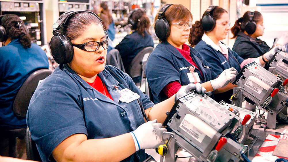 Cae confianza empresarial en comercio durante mayo