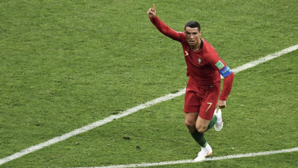 Triplete de CR7 y vibrante empate en el duelo ibérico