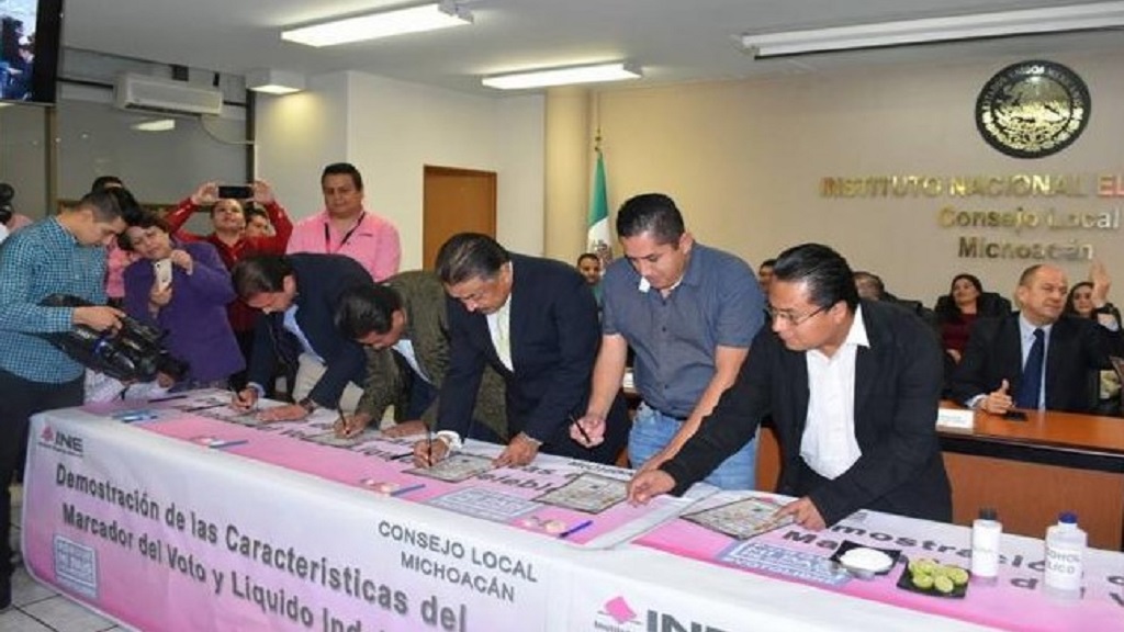 Crayón indeleble del INE para las boletas sí se borra