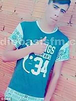 Joven reaparece con vida en su funeral - desaparecido-funeral-paraguay