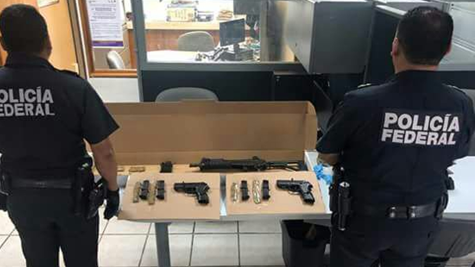 Detienen a tres sujetos con armas y casi tres mdp en Chilpancingo