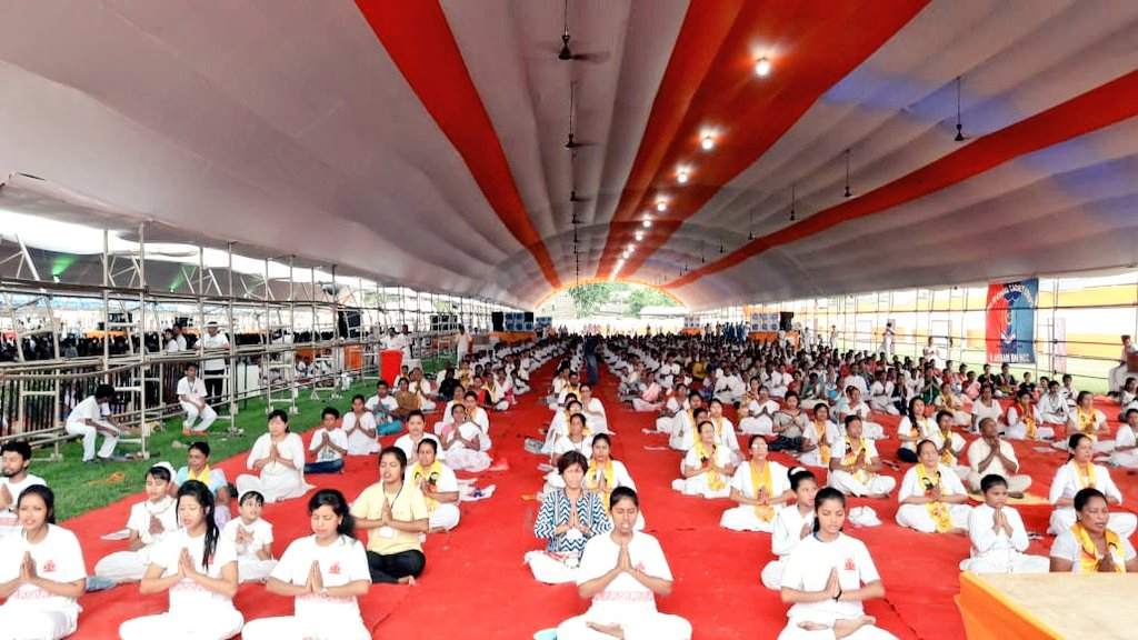 Celebran el Día Internacional del Yoga en India - dia-internacional-del-yoga-india-3