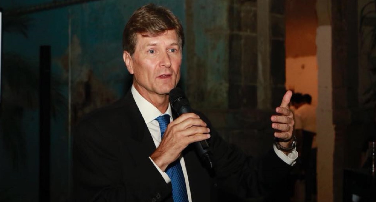 #Video De la Madrid llama a jóvenes a votar con conciencia