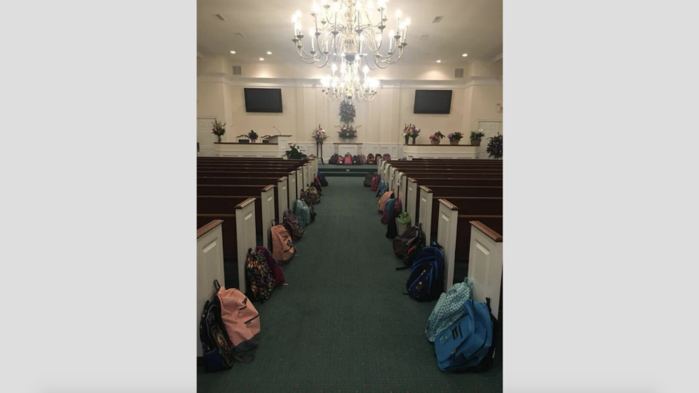 Maestra en EE.UU. pidió útiles escolares en lugar de flores en su funeral