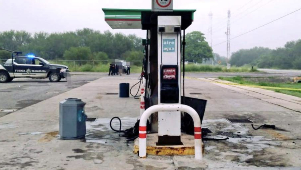 Comando rafaguea e incendia gasolinera en Tamaulipas - gasolinera-guemez-2