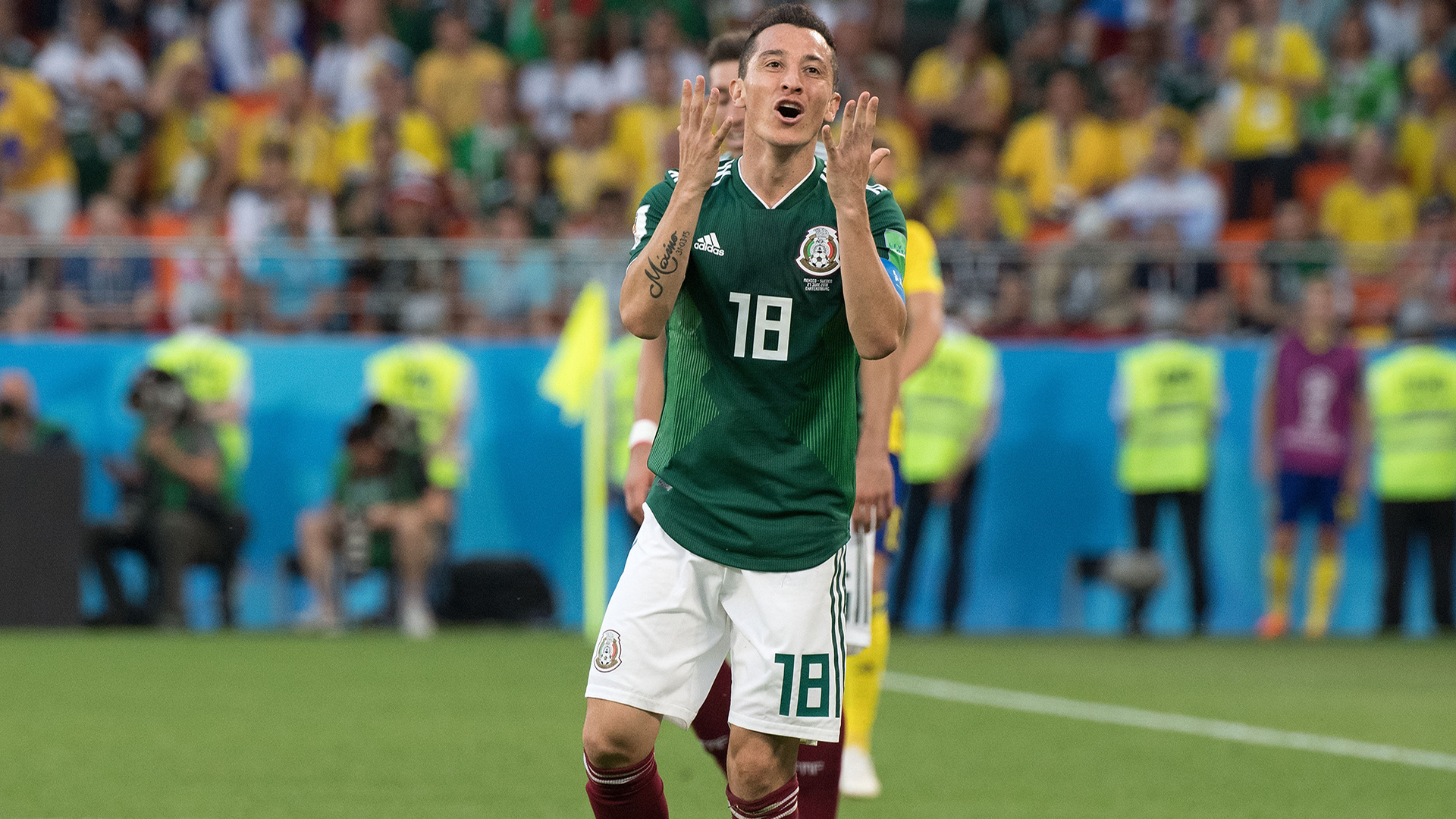 Guardado advierte sobre exageraciones de Neymar