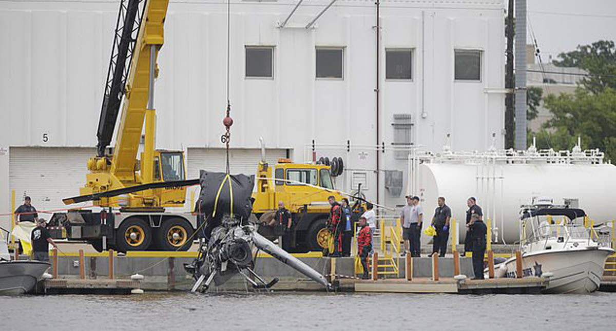 Piloto de helicóptero muere tras desplomarse por choque con cables Piloto de helicóptero muere tras desplomarse por choque con cables