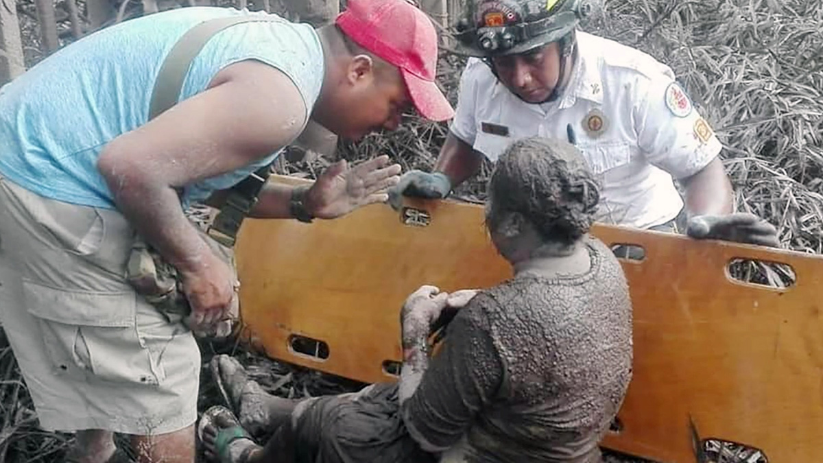 Suben a 46 lesionados por erupción en Guatemala
