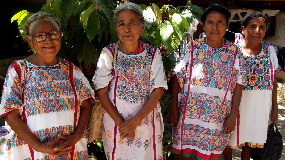 TEPJF adoptará medidas de apoyo a indígenas en elecciones