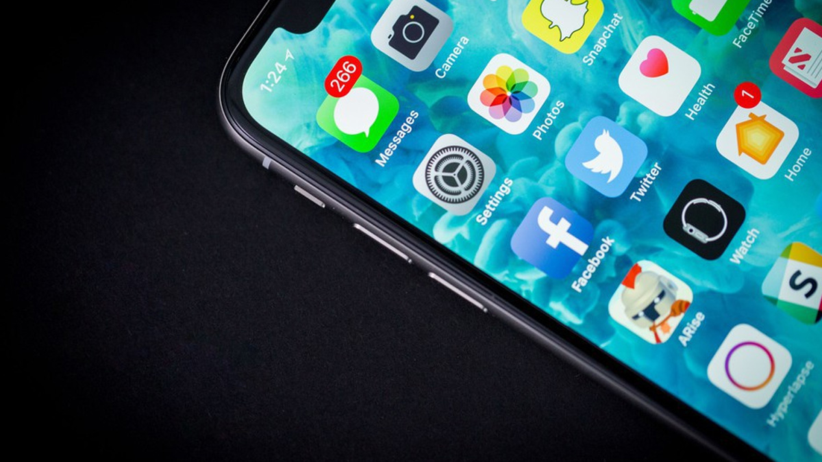 #Video Joven controla su iPhone solo con los ojos