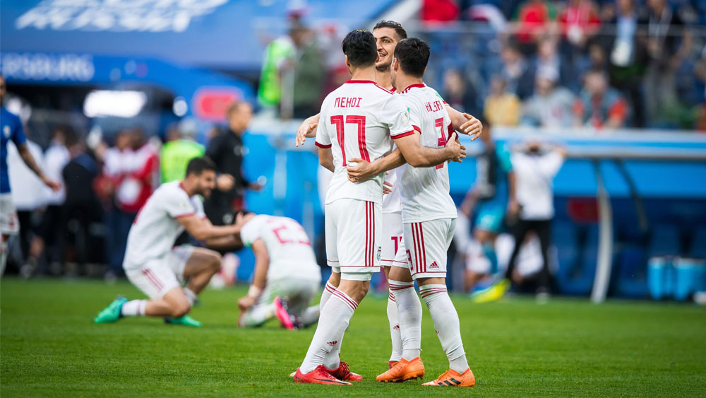Irán gana 1-0 a Marruecos con autogol de último minuto