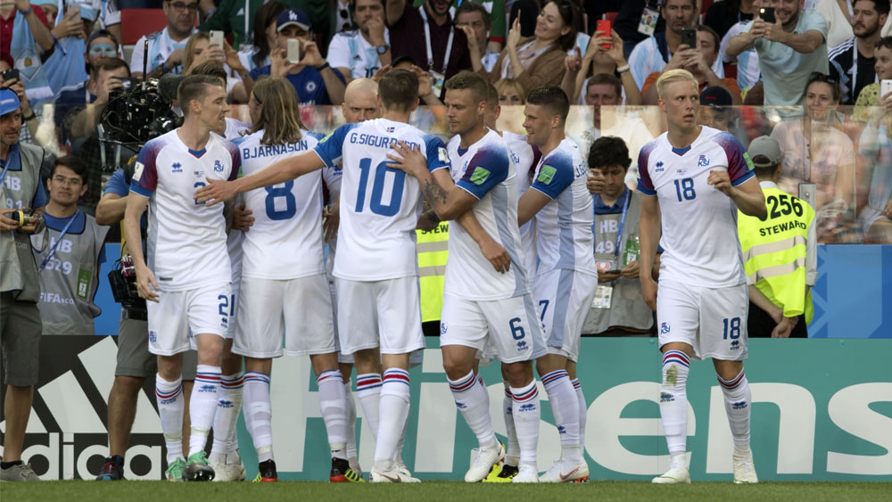 Club argentino se burla de equipo brasileño tras festejar empate de Islandia