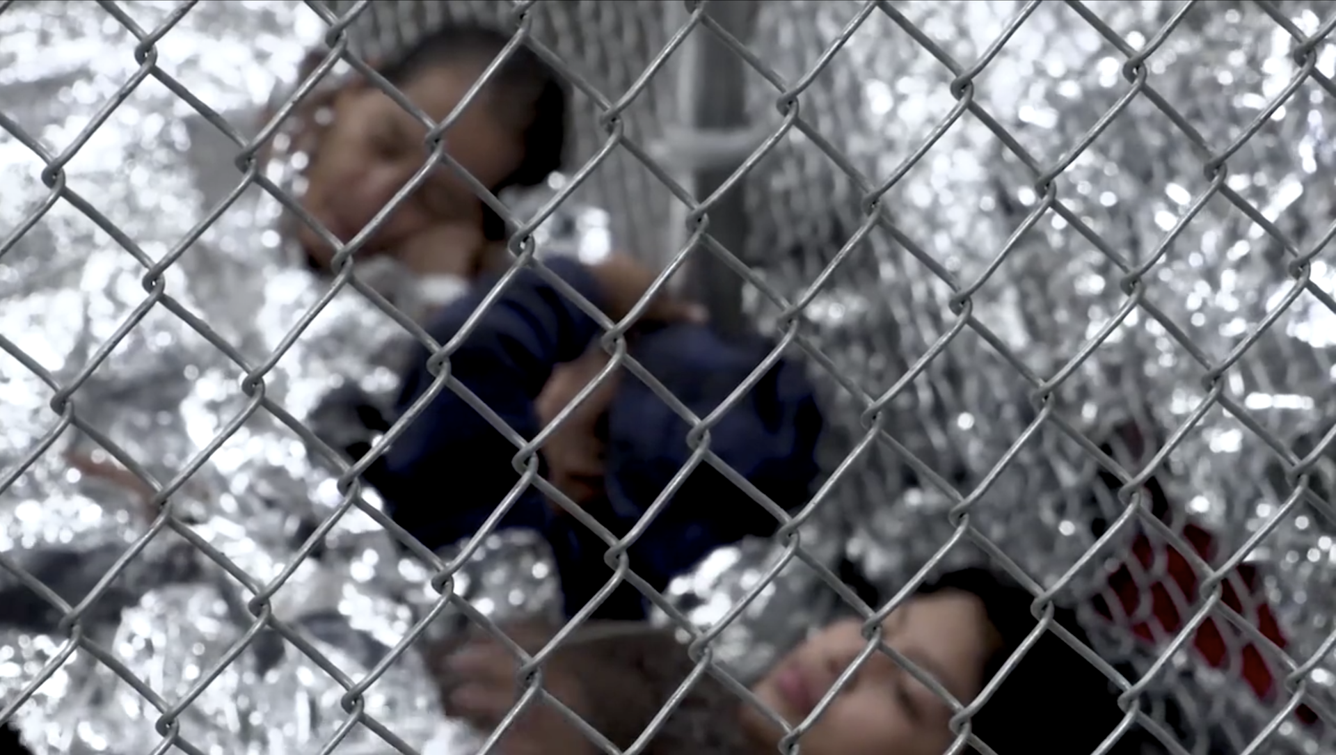 Enlistan centros de detención de EE.UU. como campos de concentración