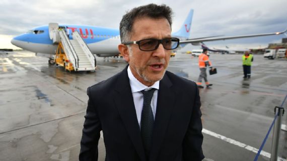 La Selección Mexicana aterriza en Rusia - juan-carlos-osorio-rusia