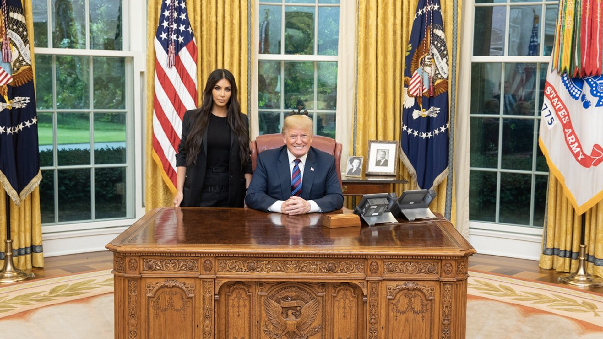 Trump conmuta sentencia a mujer que defendió Kim Kardashian
