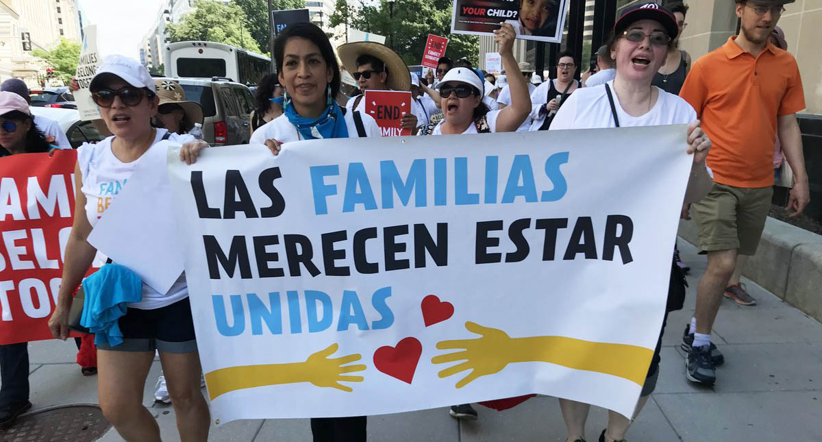 Ciudades de EE.UU. protestan contra política migratoria de Trump