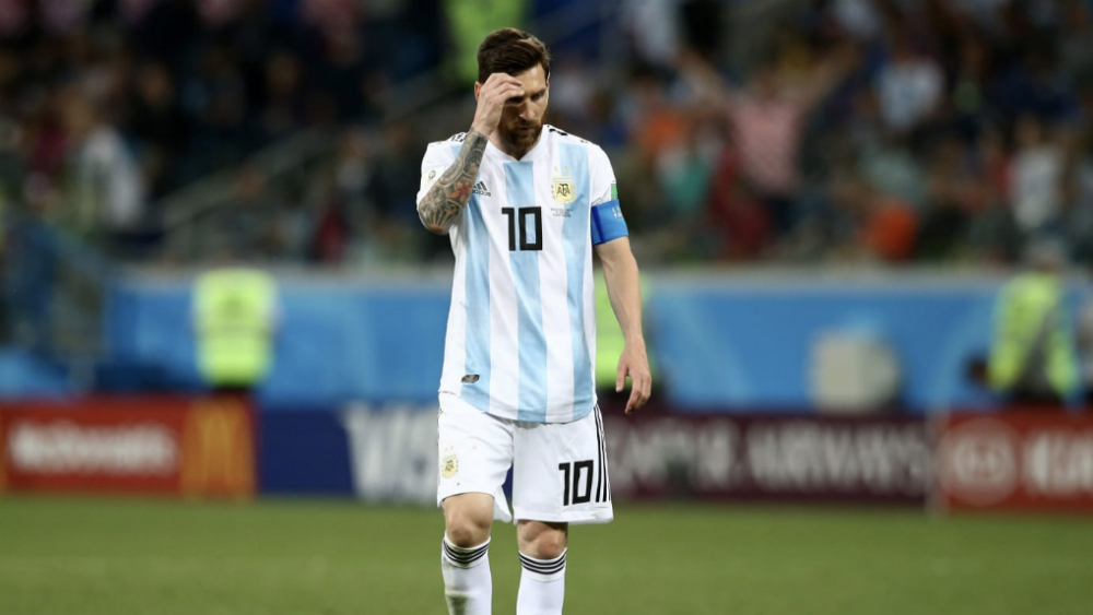 “Messi debería avergonzarse”: Petit