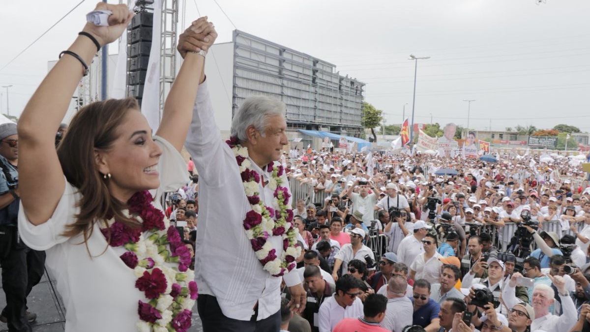 INE ordena cese de llamadas contra AMLO a empresas - lopez-obrador-diablo-cancun