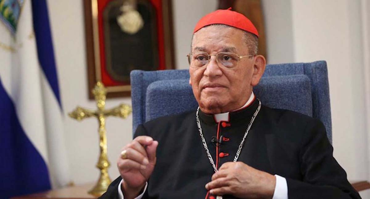 Muere cardenal que medió conflicto armado en Nicaragua