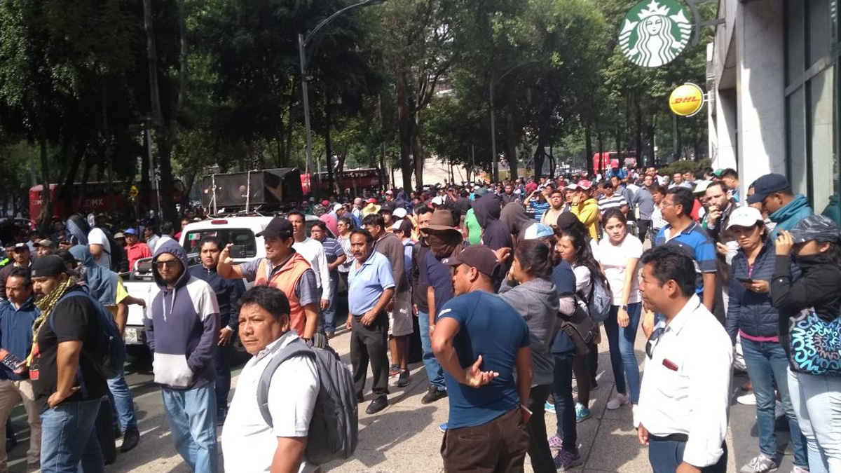 CNTE vuelve a bloquear Paseo de la Reforma