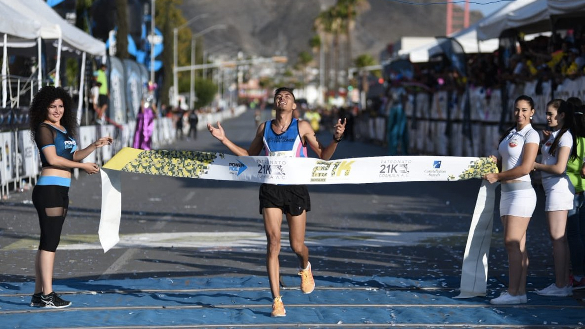 Hombre apuñalado interrumpe Maratón de Saltillo
