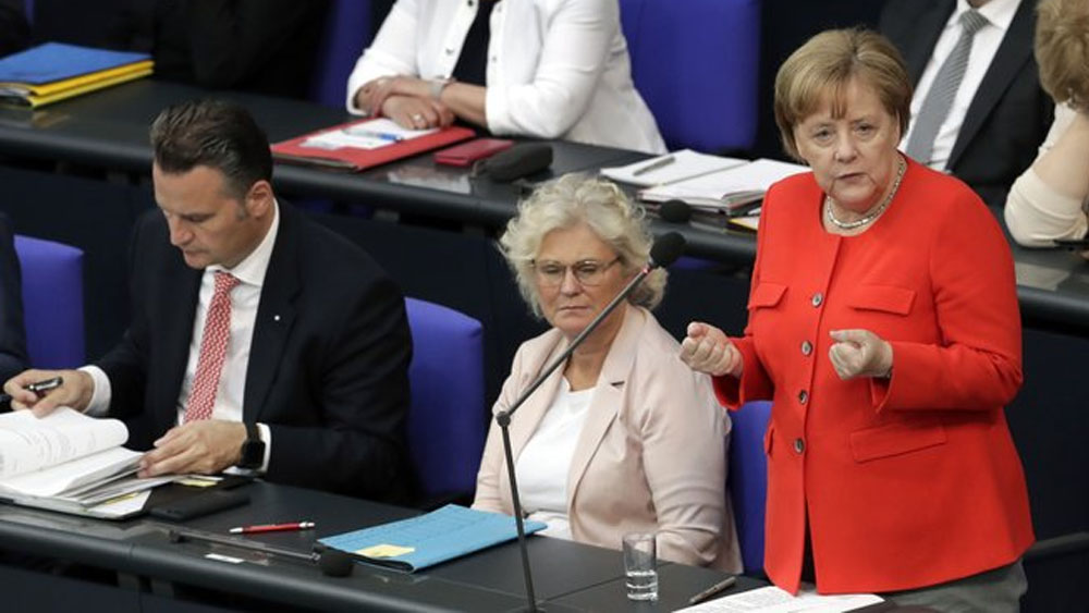 Merkel busca frente común con países afectados por aranceles de EE.UU.