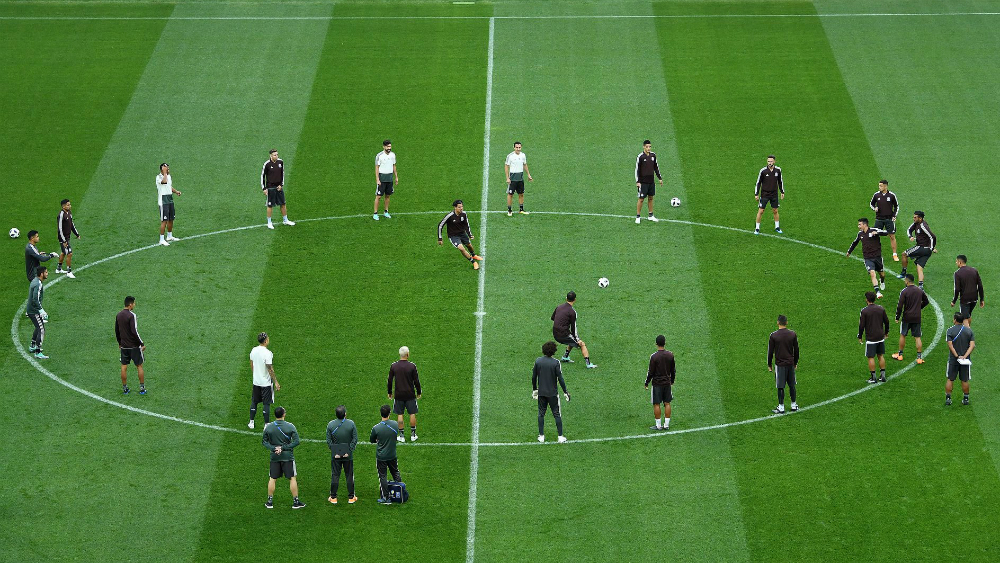 Veo en los ojos de cada jugador las ganas del triunfo: Ochoa - mexico-luzhniki-1