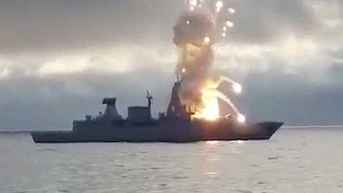 #Video Misil explota durante lanzamiento en buque alemán