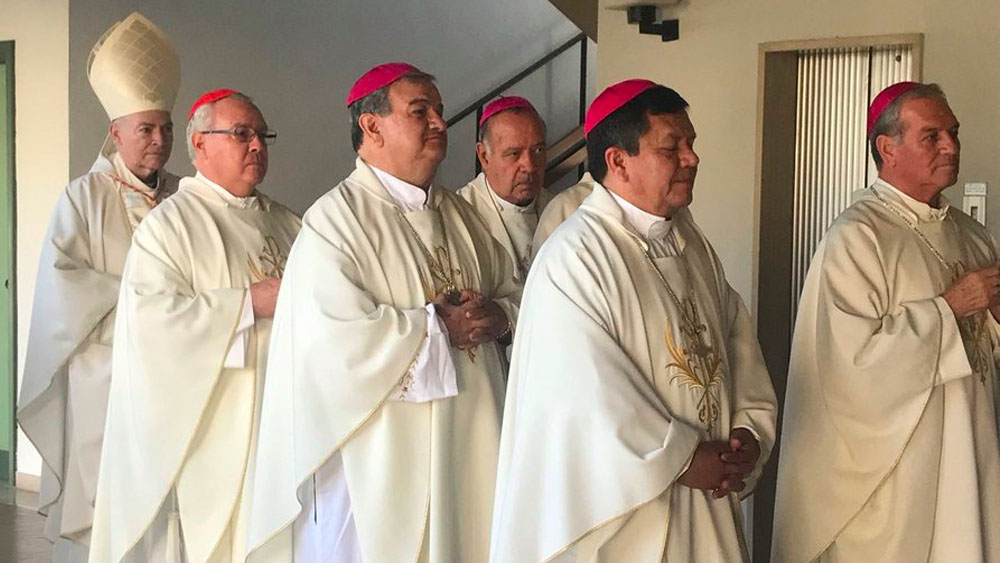 El papa Francisco distingue a tres arzobispos de México
